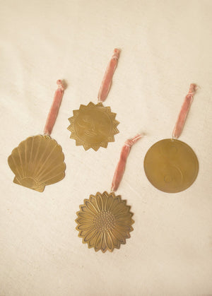 Decorative Hanger Brass Shell