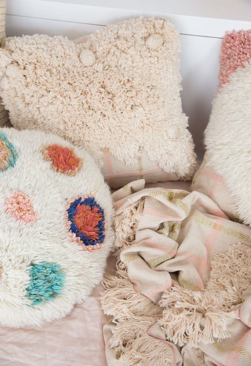 Fleur Throw Rug